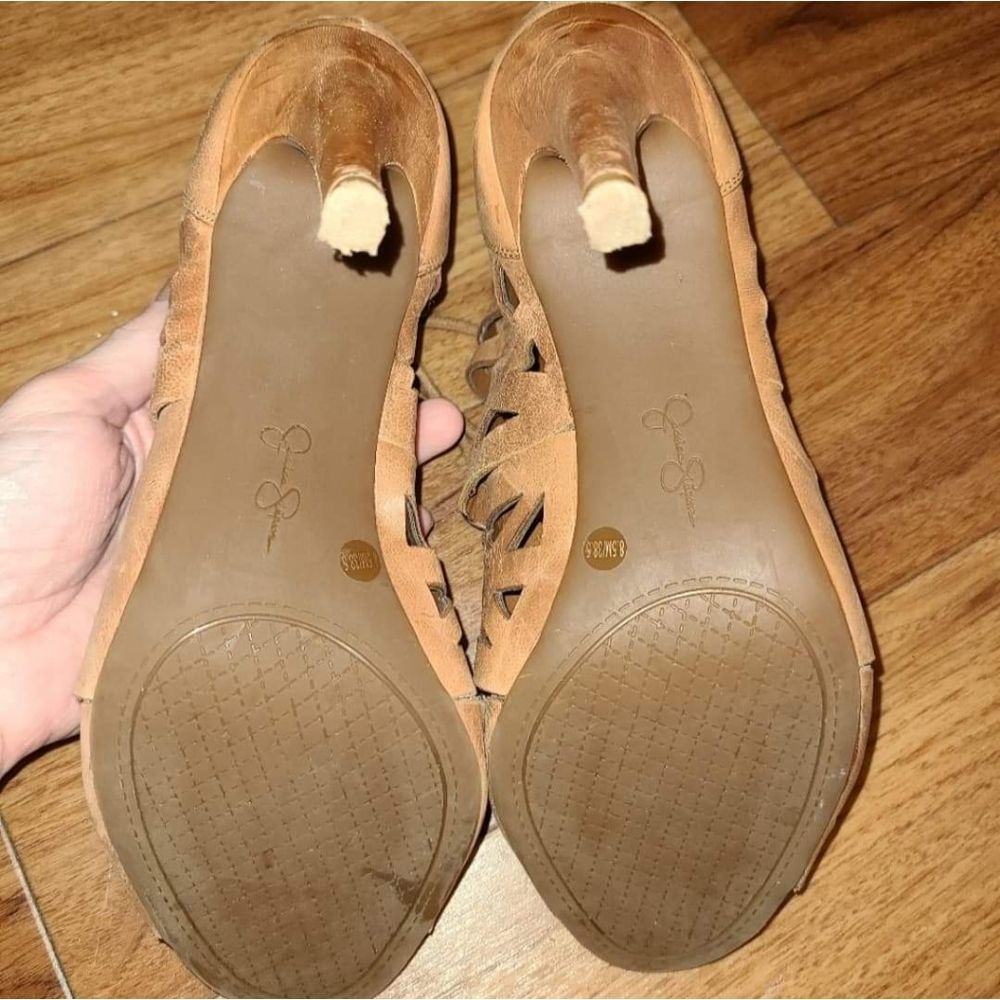 Jessica Simpson Tan Lace Up Shoes- Heels- Size 8.5 - Picture 4 of 6